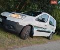 Білий Пежо Partner, об'ємом двигуна 1.56 л та пробігом 400 тис. км за 4600 $, фото 1 на Automoto.ua