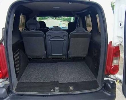 Белый Пежо Partner, объемом двигателя 1.56 л и пробегом 244 тыс. км за 5800 $, фото 10 на Automoto.ua