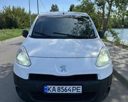Белый Пежо Partner, объемом двигателя 1.56 л и пробегом 222 тыс. км за 4800 $, фото 1 на Automoto.ua
