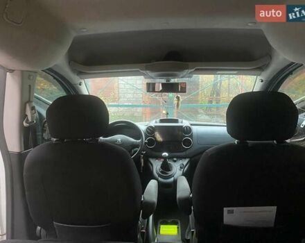 Белый Пежо Partner, объемом двигателя 1.56 л и пробегом 192 тыс. км за 8000 $, фото 11 на Automoto.ua