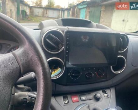 Белый Пежо Partner, объемом двигателя 1.56 л и пробегом 192 тыс. км за 8000 $, фото 16 на Automoto.ua