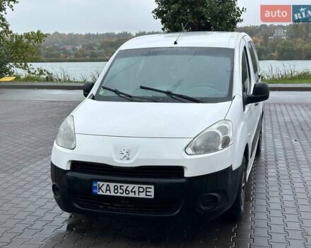 Белый Пежо Partner, объемом двигателя 1.56 л и пробегом 508 тыс. км за 8500 $, фото 2 на Automoto.ua