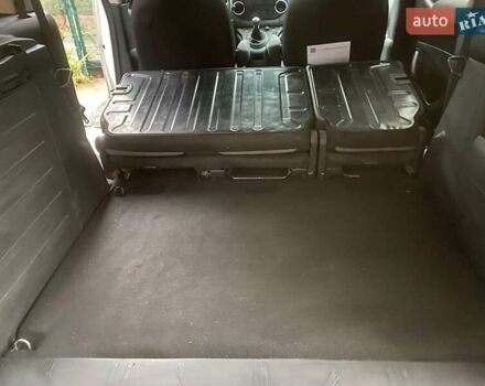 Белый Пежо Partner, объемом двигателя 1.56 л и пробегом 192 тыс. км за 8000 $, фото 10 на Automoto.ua