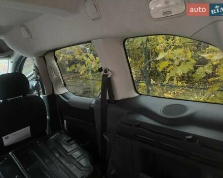 Белый Пежо Partner, объемом двигателя 1.56 л и пробегом 192 тыс. км за 8000 $, фото 12 на Automoto.ua