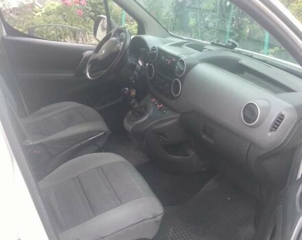 Білий Пежо Partner, об'ємом двигуна 1.6 л та пробігом 250 тис. км за 6200 $, фото 9 на Automoto.ua