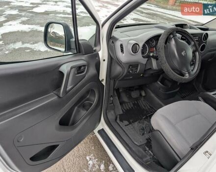 Білий Пежо Partner, об'ємом двигуна 0 л та пробігом 87 тис. км за 4999 $, фото 18 на Automoto.ua