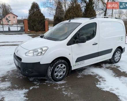 Білий Пежо Partner, об'ємом двигуна 0 л та пробігом 87 тис. км за 4999 $, фото 1 на Automoto.ua