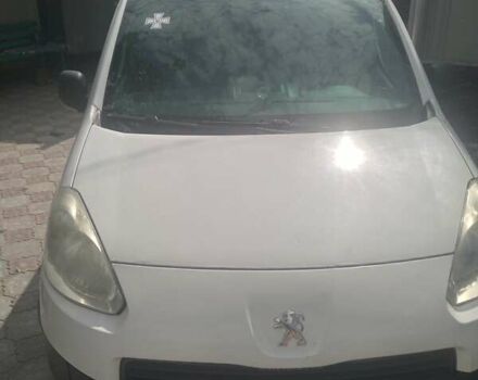 Білий Пежо Partner, об'ємом двигуна 1.6 л та пробігом 250 тис. км за 6200 $, фото 2 на Automoto.ua