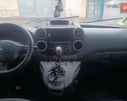 Белый Пежо Partner, объемом двигателя 1.56 л и пробегом 508 тыс. км за 8500 $, фото 7 на Automoto.ua