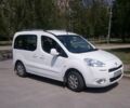 Белый Пежо Partner, объемом двигателя 1.6 л и пробегом 250 тыс. км за 7400 $, фото 14 на Automoto.ua