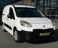 Белый Пежо Partner, объемом двигателя 1.6 л и пробегом 319 тыс. км за 6700 $, фото 1 на Automoto.ua