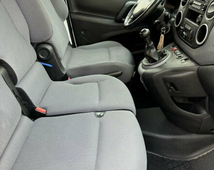 Белый Пежо Partner, объемом двигателя 1.56 л и пробегом 282 тыс. км за 6700 $, фото 11 на Automoto.ua