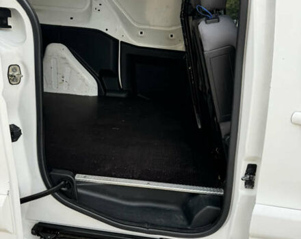 Белый Пежо Partner, объемом двигателя 1.56 л и пробегом 282 тыс. км за 6700 $, фото 9 на Automoto.ua