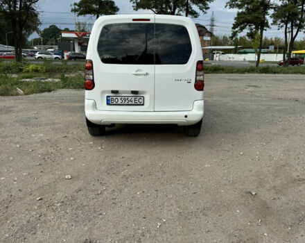 Белый Пежо Partner, объемом двигателя 1.56 л и пробегом 282 тыс. км за 6700 $, фото 3 на Automoto.ua