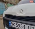 Белый Пежо Partner, объемом двигателя 1.56 л и пробегом 70 тыс. км за 7900 $, фото 9 на Automoto.ua