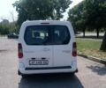Белый Пежо Partner, объемом двигателя 1.6 л и пробегом 250 тыс. км за 7400 $, фото 2 на Automoto.ua