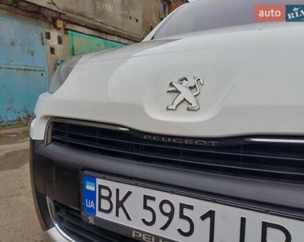 Белый Пежо Partner, объемом двигателя 1.56 л и пробегом 70 тыс. км за 7900 $, фото 38 на Automoto.ua