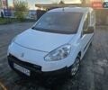 Белый Пежо Partner, объемом двигателя 1.6 л и пробегом 281 тыс. км за 6400 $, фото 1 на Automoto.ua