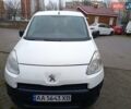 Белый Пежо Partner, объемом двигателя 1.56 л и пробегом 212 тыс. км за 8500 $, фото 5 на Automoto.ua
