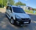 Белый Пежо Partner, объемом двигателя 1.6 л и пробегом 240 тыс. км за 8900 $, фото 1 на Automoto.ua
