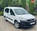 Белый Пежо Partner, объемом двигателя 1.6 л и пробегом 285 тыс. км за 8699 $, фото 1 на Automoto.ua