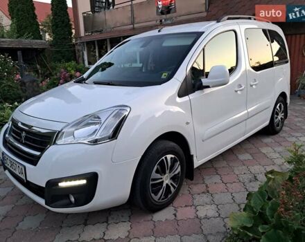 Білий Пежо Partner, об'ємом двигуна 1.6 л та пробігом 201 тис. км за 8800 $, фото 9 на Automoto.ua