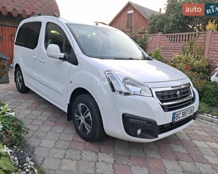 Білий Пежо Partner, об'ємом двигуна 1.6 л та пробігом 201 тис. км за 8800 $, фото 23 на Automoto.ua