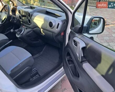 Білий Пежо Partner, об'ємом двигуна 1.6 л та пробігом 201 тис. км за 8800 $, фото 27 на Automoto.ua