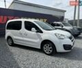 Белый Пежо Partner, объемом двигателя 1.6 л и пробегом 219 тыс. км за 8700 $, фото 1 на Automoto.ua
