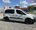 Белый Пежо Partner, объемом двигателя 1.56 л и пробегом 220 тыс. км за 9999 $, фото 1 на Automoto.ua