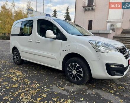 Белый Пежо Partner, объемом двигателя 0 л и пробегом 126 тыс. км за 8790 $, фото 3 на Automoto.ua