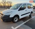 Белый Пежо Partner, объемом двигателя 1.56 л и пробегом 285 тыс. км за 8900 $, фото 1 на Automoto.ua