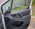 Белый Пежо Partner, объемом двигателя 0 л и пробегом 126 тыс. км за 8790 $, фото 23 на Automoto.ua