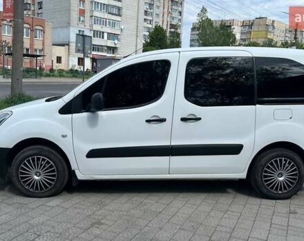 Білий Пежо Partner, об'ємом двигуна 1.6 л та пробігом 212 тис. км за 9999 $, фото 3 на Automoto.ua