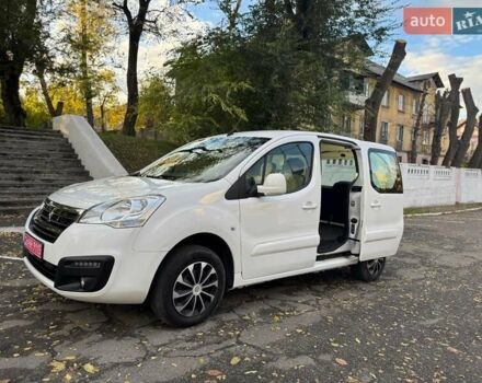 Белый Пежо Partner, объемом двигателя 0 л и пробегом 126 тыс. км за 8790 $, фото 12 на Automoto.ua