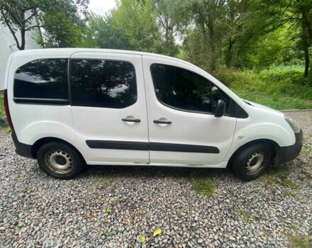 Белый Пежо Partner, объемом двигателя 1.6 л и пробегом 199 тыс. км за 8500 $, фото 8 на Automoto.ua