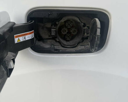 Білий Пежо Partner, об'ємом двигуна 0 л та пробігом 81 тис. км за 12000 $, фото 23 на Automoto.ua