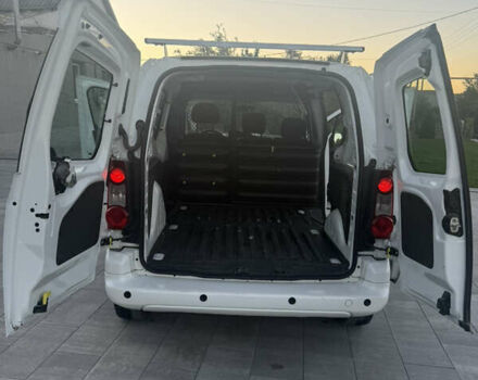 Білий Пежо Partner, об'ємом двигуна 0 л та пробігом 81 тис. км за 12000 $, фото 18 на Automoto.ua