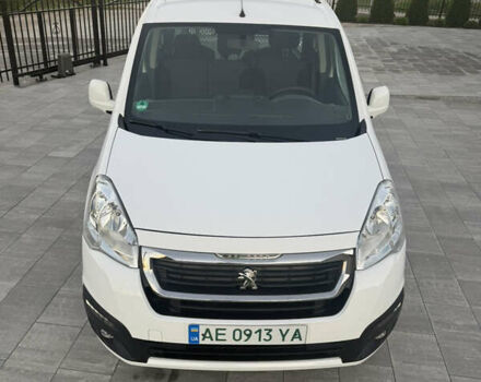 Білий Пежо Partner, об'ємом двигуна 0 л та пробігом 81 тис. км за 12000 $, фото 7 на Automoto.ua