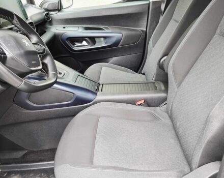 Білий Пежо Partner, об'ємом двигуна 1.6 л та пробігом 170 тис. км за 15900 $, фото 2 на Automoto.ua