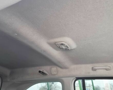 Белый Пежо Partner, объемом двигателя 1.6 л и пробегом 170 тыс. км за 16000 $, фото 13 на Automoto.ua