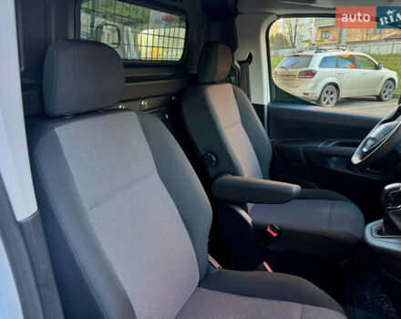 Белый Пежо Partner, объемом двигателя 1.5 л и пробегом 181 тыс. км за 13800 $, фото 70 на Automoto.ua