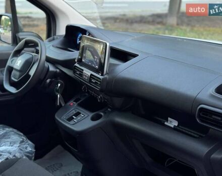 Белый Пежо Partner, объемом двигателя 0 л и пробегом 1 тыс. км за 23256 $, фото 19 на Automoto.ua