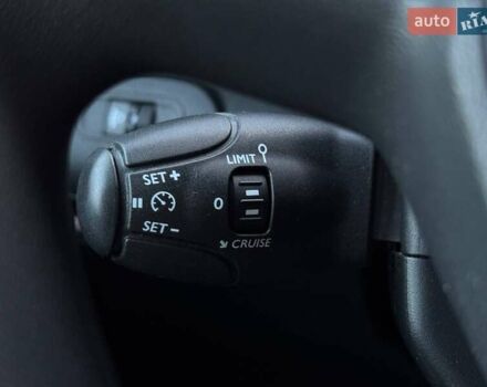Белый Пежо Partner, объемом двигателя 0 л и пробегом 1 тыс. км за 23256 $, фото 26 на Automoto.ua