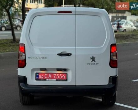Белый Пежо Partner, объемом двигателя 0 л и пробегом 1 тыс. км за 23256 $, фото 7 на Automoto.ua