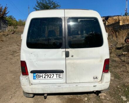 Белый Пежо Partner, объемом двигателя 1.9 л и пробегом 275 тыс. км за 2500 $, фото 2 на Automoto.ua