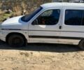 Белый Пежо Partner, объемом двигателя 1.9 л и пробегом 275 тыс. км за 2500 $, фото 1 на Automoto.ua
