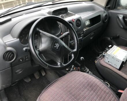 Білий Пежо Partner, об'ємом двигуна 1.9 л та пробігом 280 тис. км за 3300 $, фото 1 на Automoto.ua