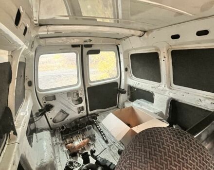 Белый Пежо Partner, объемом двигателя 1.9 л и пробегом 350 тыс. км за 478 $, фото 2 на Automoto.ua