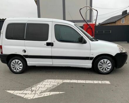 Білий Пежо Partner, об'ємом двигуна 1.9 л та пробігом 320 тис. км за 3300 $, фото 1 на Automoto.ua